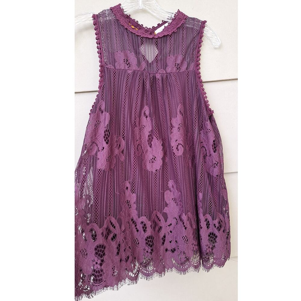 Taylor & Sage Purple Lace Halter Blouse Crochet Neck Top Pom Pom Trim Coquette M